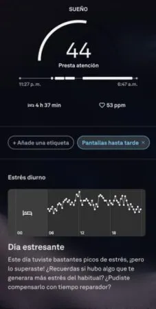 Aplicación de Oura mostrando el nivel de sueño y otras métricas.